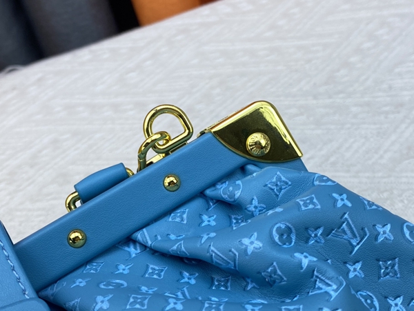 ルイヴィトンバッグ角部分ディテール